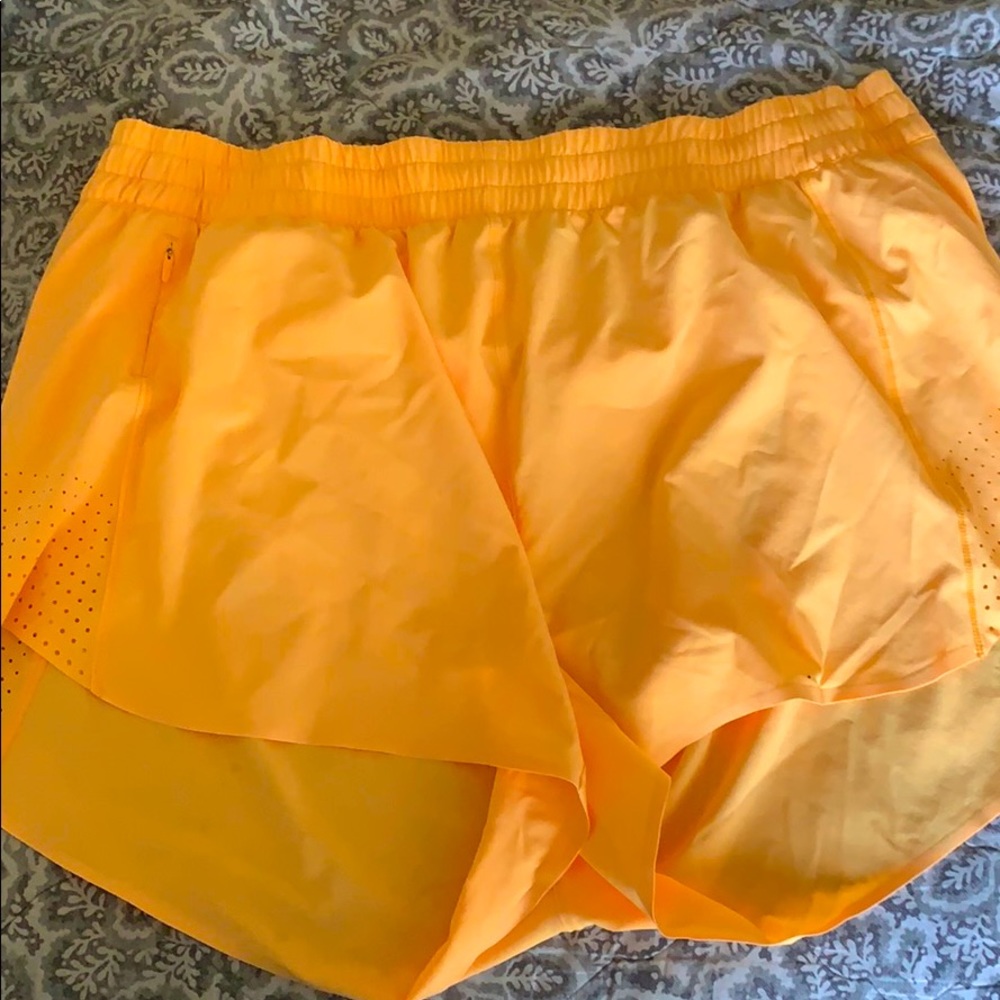 Athlete shorts